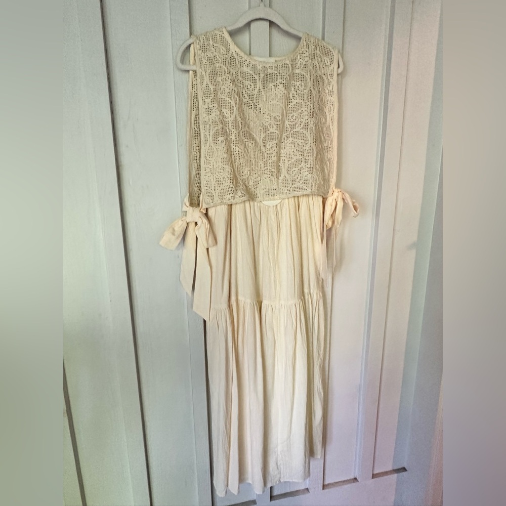 Boutique Cream Lace Overlay Midi Dress